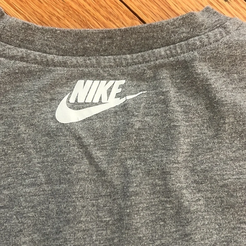 Nike Kids Gray Sleeveless Top - Picture 3 of 5